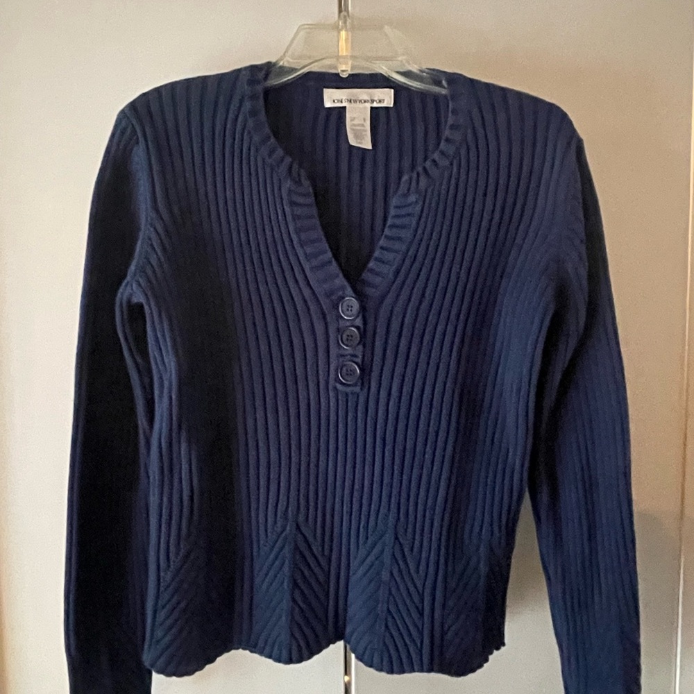 Steel blue size Medium jones New York sweater.